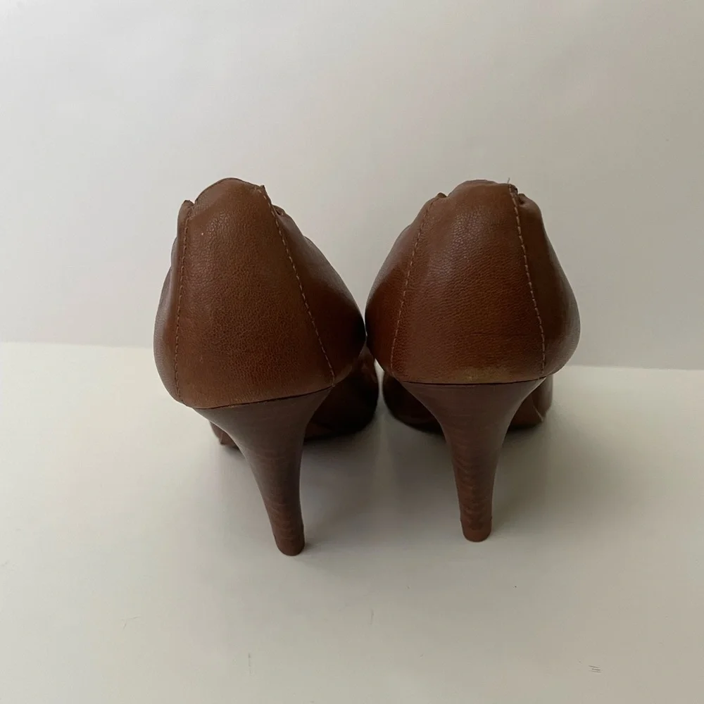 Tory Burch Brown Leather Cap-Toe Heels